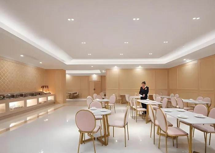 Vienna Hotel Shanghai Hongqiao Hub National Exhibition Center Huqingping Road