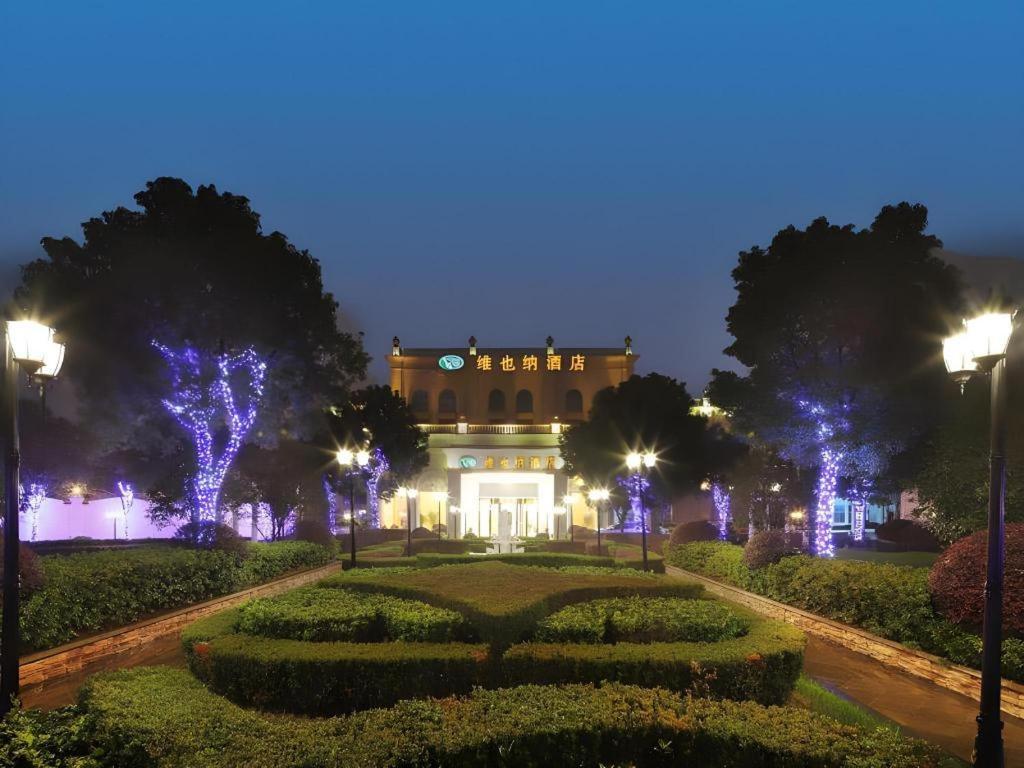 Hotel Vienna Hongqiao Hub National Exhibition Center Huqingping Road Shanghai